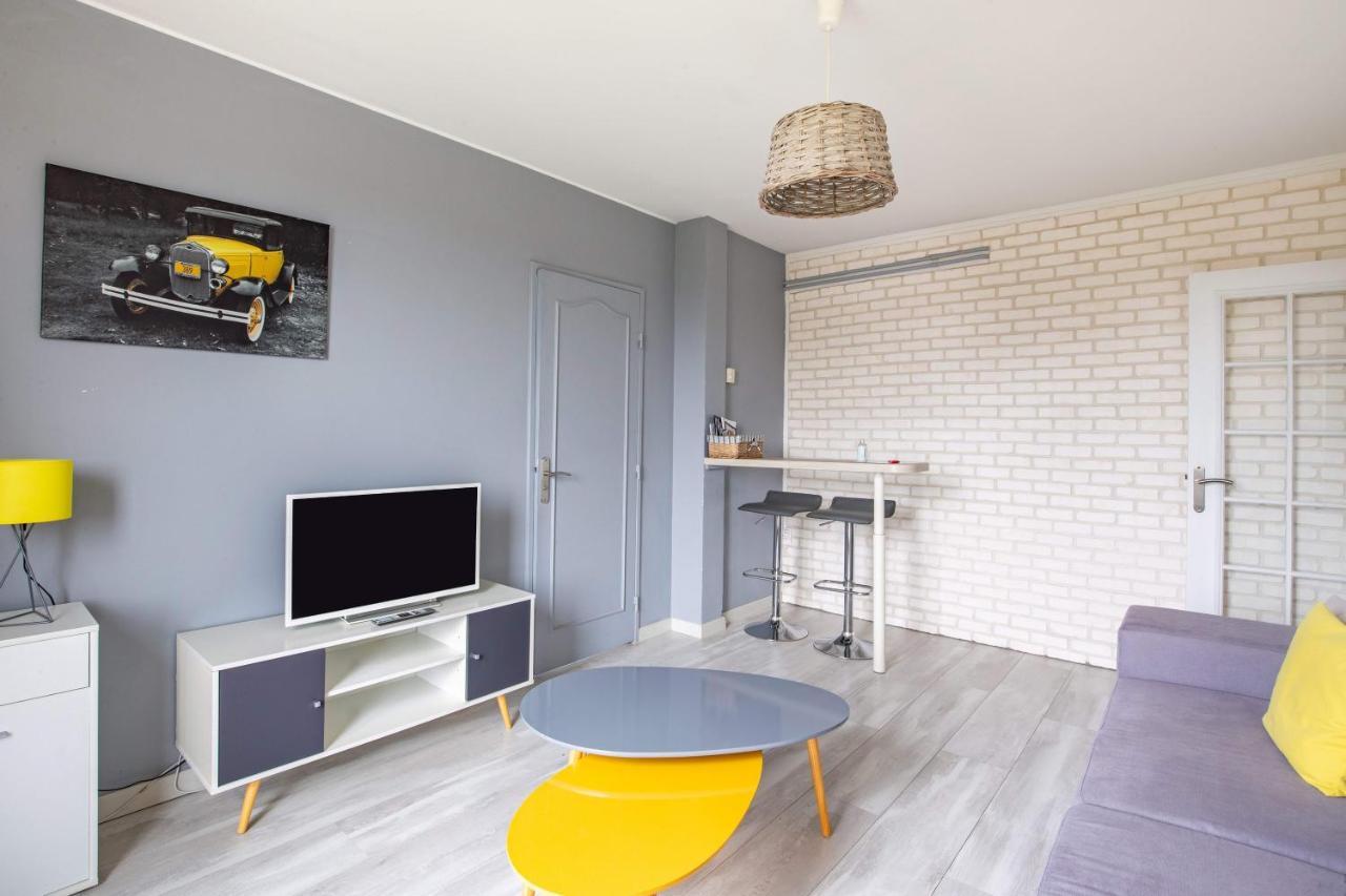 Appart T3 Bien Situe A Bourges + Wifi Exterior photo